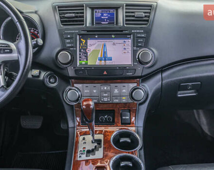 Серый Тойота Хайлендер, объемом двигателя 3.46 л и пробегом 206 тыс. км за 18080 $, фото 15 на Automoto.ua