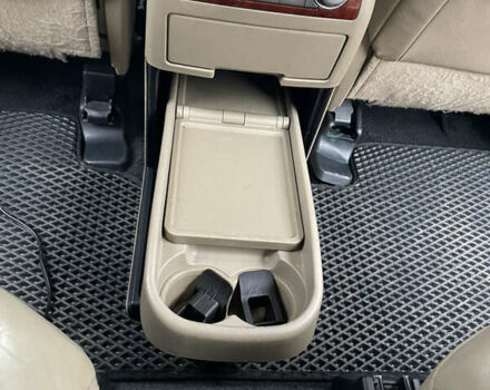 Сірий Тойота Хайлендер, об'ємом двигуна 3.46 л та пробігом 305 тис. км за 14390 $, фото 16 на Automoto.ua