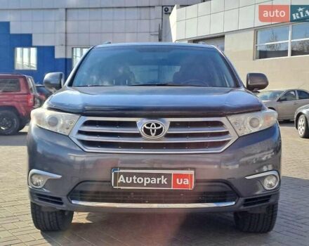 Сірий Тойота Хайлендер, об'ємом двигуна 3.5 л та пробігом 180 тис. км за 18090 $, фото 1 на Automoto.ua