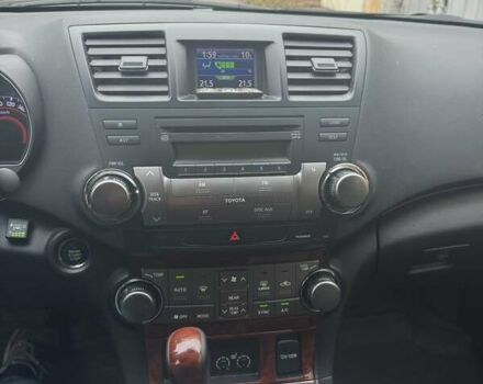 Серый Тойота Хайлендер, объемом двигателя 3.46 л и пробегом 180 тыс. км за 17600 $, фото 7 на Automoto.ua