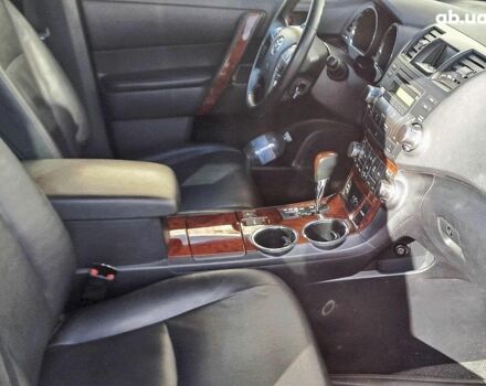 Сірий Тойота Хайлендер, об'ємом двигуна 3.5 л та пробігом 180 тис. км за 18090 $, фото 8 на Automoto.ua