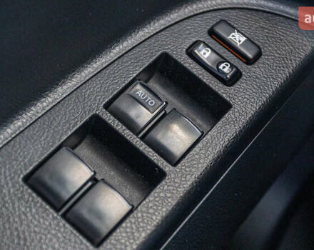 Серый Тойота Хайлендер, объемом двигателя 3.46 л и пробегом 206 тыс. км за 18080 $, фото 24 на Automoto.ua