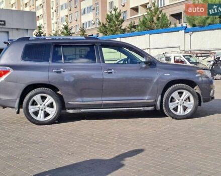 Сірий Тойота Хайлендер, об'ємом двигуна 3.5 л та пробігом 180 тис. км за 18090 $, фото 3 на Automoto.ua