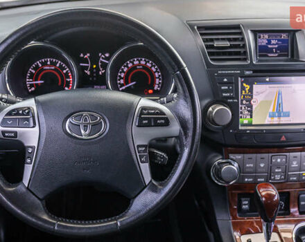 Серый Тойота Хайлендер, объемом двигателя 3.46 л и пробегом 206 тыс. км за 18080 $, фото 8 на Automoto.ua