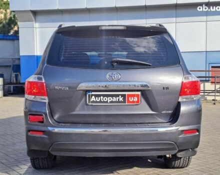 Сірий Тойота Хайлендер, об'ємом двигуна 3.5 л та пробігом 180 тис. км за 18090 $, фото 5 на Automoto.ua