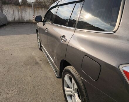 Сірий Тойота Хайлендер, об'ємом двигуна 3.5 л та пробігом 201 тис. км за 19500 $, фото 4 на Automoto.ua