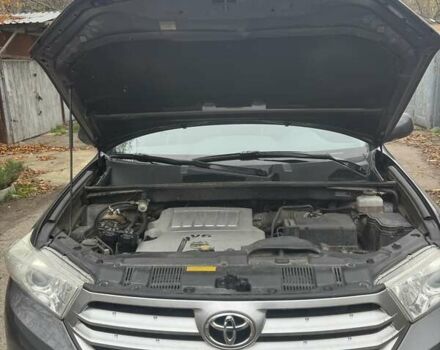 Серый Тойота Хайлендер, объемом двигателя 3.46 л и пробегом 180 тыс. км за 17600 $, фото 31 на Automoto.ua