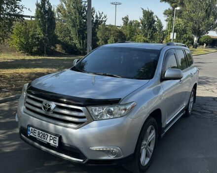 Сірий Тойота Хайлендер, об'ємом двигуна 3.46 л та пробігом 205 тис. км за 15999 $, фото 1 на Automoto.ua