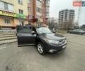 Сірий Тойота Хайлендер, об'ємом двигуна 3.46 л та пробігом 305 тис. км за 14390 $, фото 1 на Automoto.ua