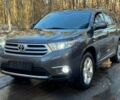 Сірий Тойота Хайлендер, об'ємом двигуна 3.5 л та пробігом 185 тис. км за 12850 $, фото 1 на Automoto.ua
