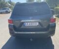Серый Тойота Хайлендер, объемом двигателя 3.46 л и пробегом 454 тыс. км за 13800 $, фото 1 на Automoto.ua