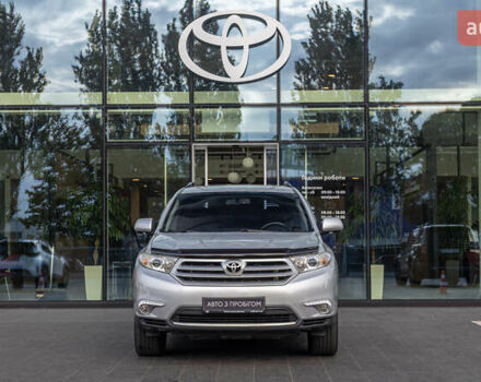 Серый Тойота Хайлендер, объемом двигателя 3.46 л и пробегом 206 тыс. км за 18080 $, фото 4 на Automoto.ua