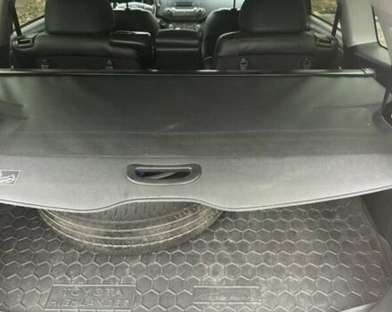 Серый Тойота Хайлендер, объемом двигателя 3.46 л и пробегом 180 тыс. км за 17600 $, фото 27 на Automoto.ua