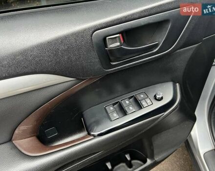 Серый Тойота Хайлендер, объемом двигателя 2.67 л и пробегом 169 тыс. км за 16690 $, фото 11 на Automoto.ua