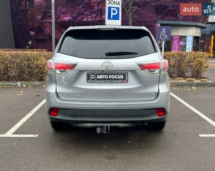 Серый Тойота Хайлендер, объемом двигателя 2.67 л и пробегом 169 тыс. км за 16690 $, фото 5 на Automoto.ua