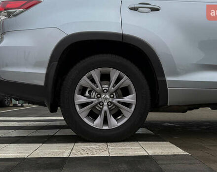 Серый Тойота Хайлендер, объемом двигателя 2.67 л и пробегом 195 тыс. км за 22200 $, фото 15 на Automoto.ua