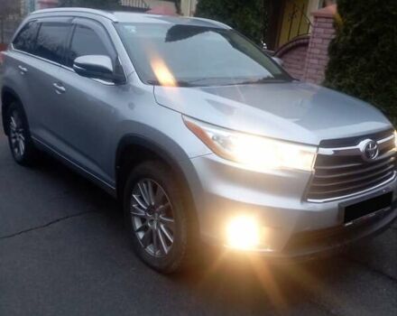 Серый Тойота Хайлендер, объемом двигателя 2.7 л и пробегом 172 тыс. км за 22200 $, фото 1 на Automoto.ua