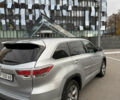 Сірий Тойота Хайлендер, об'ємом двигуна 2.67 л та пробігом 300 тис. км за 18500 $, фото 14 на Automoto.ua