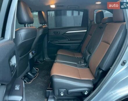 Серый Тойота Хайлендер, объемом двигателя 2.67 л и пробегом 160 тыс. км за 15990 $, фото 9 на Automoto.ua