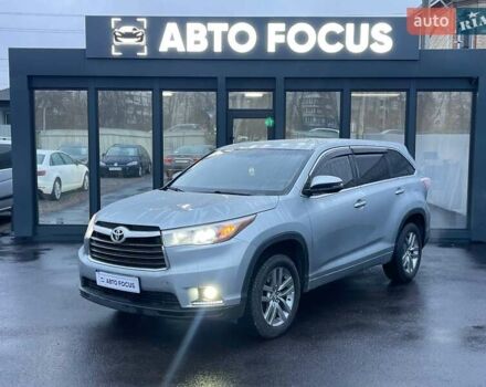 Серый Тойота Хайлендер, объемом двигателя 2.67 л и пробегом 160 тыс. км за 15990 $, фото 3 на Automoto.ua