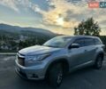 Сірий Тойота Хайлендер, об'ємом двигуна 2.67 л та пробігом 159 тис. км за 21500 $, фото 1 на Automoto.ua