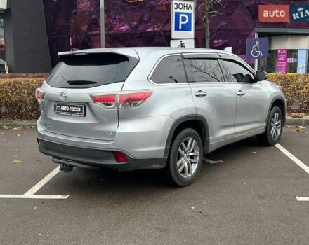 Серый Тойота Хайлендер, объемом двигателя 2.67 л и пробегом 169 тыс. км за 16690 $, фото 6 на Automoto.ua