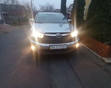 Серый Тойота Хайлендер, объемом двигателя 2.7 л и пробегом 172 тыс. км за 22200 $, фото 2 на Automoto.ua