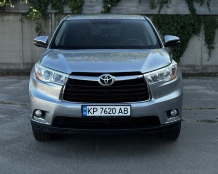 Серый Тойота Хайлендер, объемом двигателя 2.7 л и пробегом 300 тыс. км за 15500 $, фото 7 на Automoto.ua