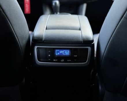 Серый Тойота Хайлендер, объемом двигателя 2.7 л и пробегом 300 тыс. км за 15500 $, фото 18 на Automoto.ua