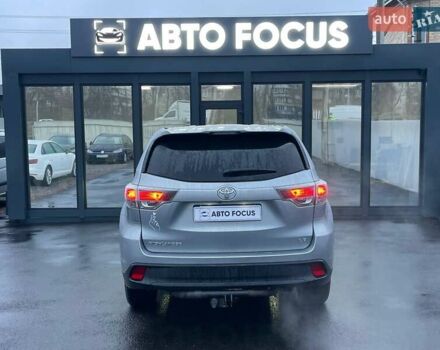 Серый Тойота Хайлендер, объемом двигателя 2.67 л и пробегом 160 тыс. км за 15990 $, фото 6 на Automoto.ua