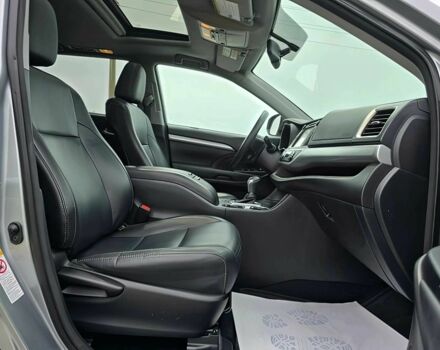 Серый Тойота Хайлендер, объемом двигателя 3.5 л и пробегом 80 тыс. км за 7100 $, фото 9 на Automoto.ua