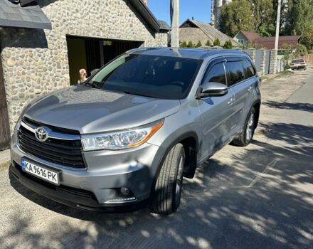 Серый Тойота Хайлендер, объемом двигателя 3.5 л и пробегом 173 тыс. км за 21900 $, фото 2 на Automoto.ua