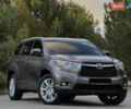 Серый Тойота Хайлендер, объемом двигателя 3.5 л и пробегом 132 тыс. км за 23200 $, фото 5 на Automoto.ua