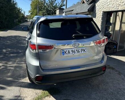 Серый Тойота Хайлендер, объемом двигателя 3.55 л и пробегом 173 тыс. км за 24000 $, фото 3 на Automoto.ua