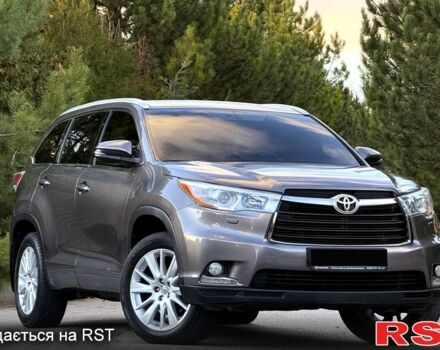 Серый Тойота Хайлендер, объемом двигателя 3.5 л и пробегом 132 тыс. км за 23200 $, фото 3 на Automoto.ua