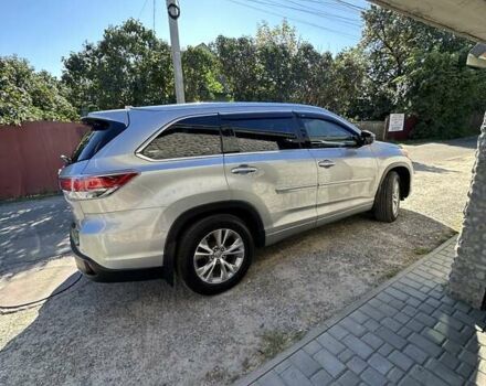 Серый Тойота Хайлендер, объемом двигателя 3.55 л и пробегом 173 тыс. км за 24000 $, фото 5 на Automoto.ua