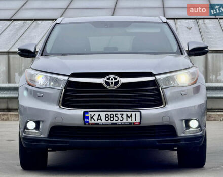 Тойота Хайлендер 2016 в Киеве на Automoto.ua Серый Тойота Хайлендер, объемом двигателя 3.46 л и пробегом 181 тыс. км за 28000 $, фото 4 на Automoto.ua