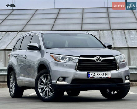 Тойота Хайлендер 2016 в Киеве на Automoto.ua Серый Тойота Хайлендер, объемом двигателя 3.46 л и пробегом 181 тыс. км за 28000 $, фото 2 на Automoto.ua