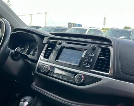 Серый Тойота Хайлендер, объемом двигателя 2.7 л и пробегом 266 тыс. км за 20590 $, фото 40 на Automoto.ua