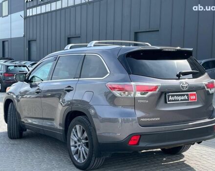 Серый Тойота Хайлендер, объемом двигателя 2.7 л и пробегом 266 тыс. км за 20590 $, фото 9 на Automoto.ua