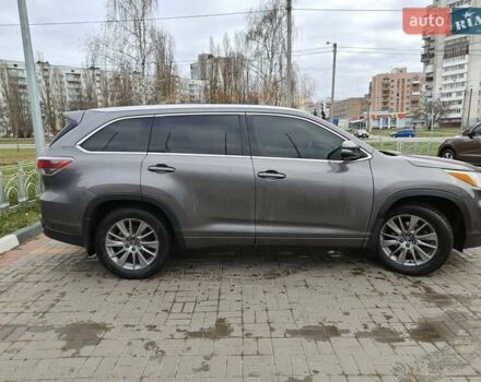 Серый Тойота Хайлендер, объемом двигателя 2.67 л и пробегом 110 тыс. км за 25000 $, фото 6 на Automoto.ua