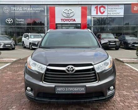 Серый Тойота Хайлендер, объемом двигателя 2.67 л и пробегом 253 тыс. км за 21900 $, фото 4 на Automoto.ua