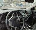 Серый Тойота Хайлендер, объемом двигателя 2.67 л и пробегом 110 тыс. км за 25000 $, фото 5 на Automoto.ua
