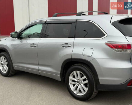 Сірий Тойота Хайлендер, об'ємом двигуна 2.67 л та пробігом 157 тис. км за 25700 $, фото 39 на Automoto.ua