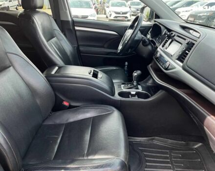 Серый Тойота Хайлендер, объемом двигателя 2.7 л и пробегом 266 тыс. км за 20590 $, фото 37 на Automoto.ua