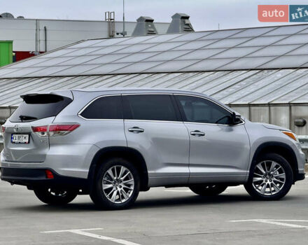 Тойота Хайлендер 2016 в Киеве на Automoto.ua Серый Тойота Хайлендер, объемом двигателя 3.46 л и пробегом 181 тыс. км за 28000 $, фото 17 на Automoto.ua