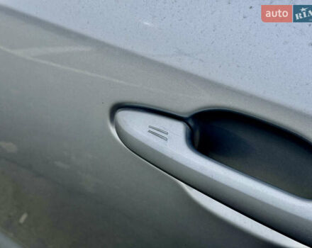 Тойота Хайлендер 2016 в Киеве на Automoto.ua Серый Тойота Хайлендер, объемом двигателя 3.46 л и пробегом 181 тыс. км за 28000 $, фото 47 на Automoto.ua