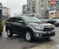 Сірий Тойота Хайлендер, об'ємом двигуна 2.7 л та пробігом 170 тис. км за 19500 $, фото 8 на Automoto.ua