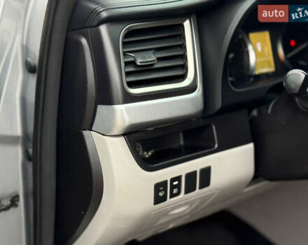 Сірий Тойота Хайлендер, об'ємом двигуна 2.67 л та пробігом 157 тис. км за 25700 $, фото 12 на Automoto.ua