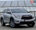 Тойота Хайлендер 2016 в Киеве на Automoto.ua Серый Тойота Хайлендер, объемом двигателя 3.46 л и пробегом 181 тыс. км за 28000 $, фото 1 на Automoto.ua